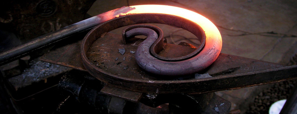 РЪЧНА ИЗРАБОТКА НА ДЕКОРАТИВНИ ДЕТАЙЛИ И ЕЛЕМЕНТИ